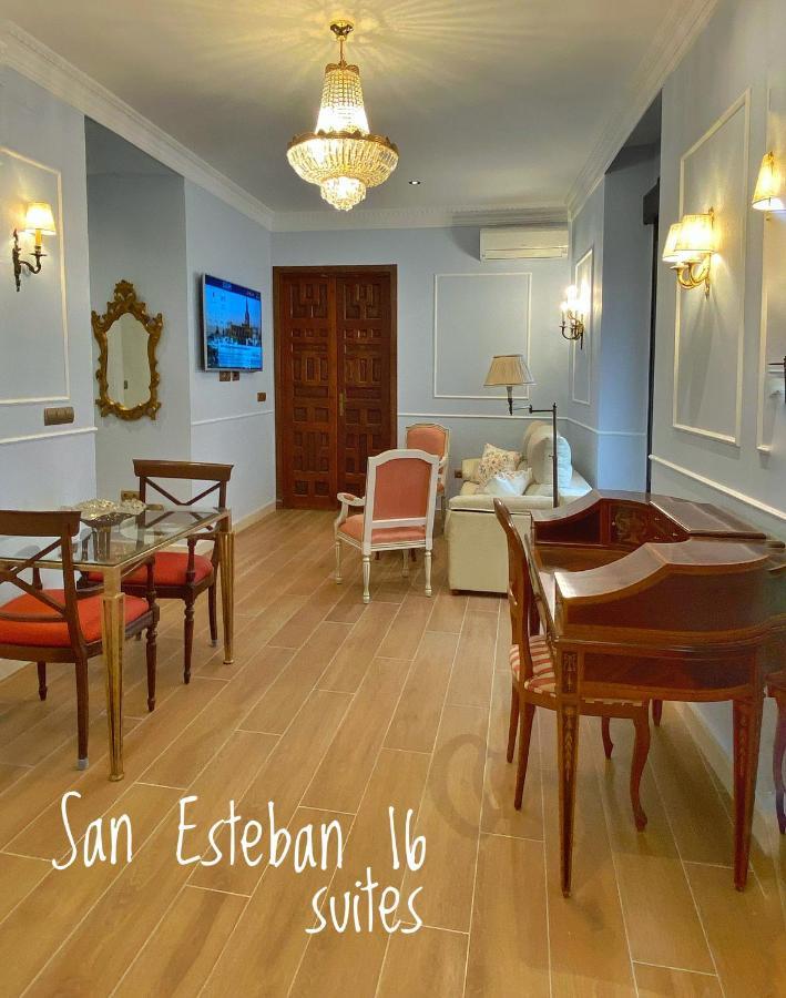 Suites San Esteban 16 Real Sevilla Exteriér fotografie