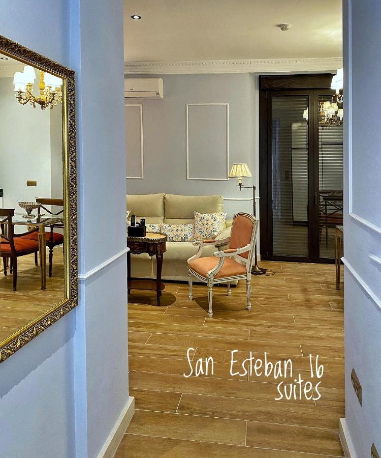 Suites San Esteban 16 Real Sevilla Exteriér fotografie